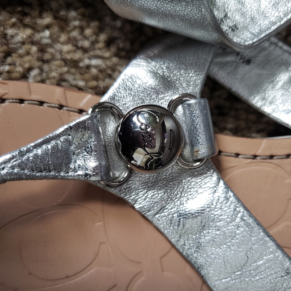 Sandal - Picture 2 of 4